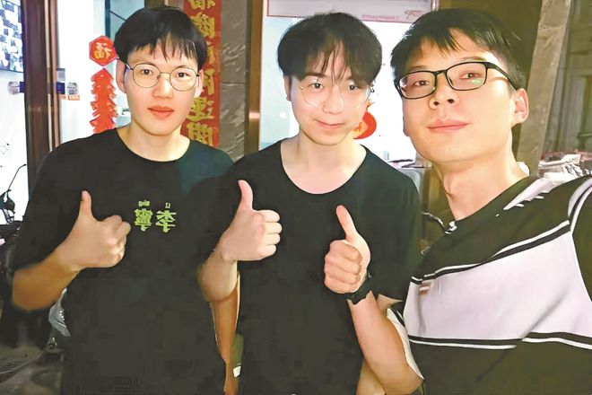AI视频屠榜各大平台！不找工作的三个年轻人半年赚了几十万(图3)