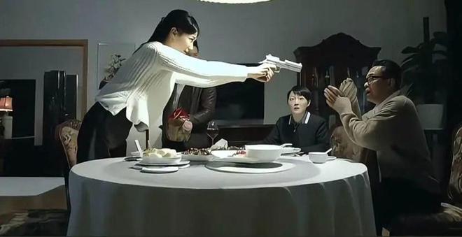 AI魔改视频让爱整活的年轻人赚麻了？(图1)