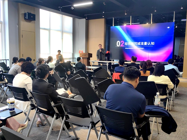 2024年中国营销市场趋势：AI与政策激活新消费模式(图1)