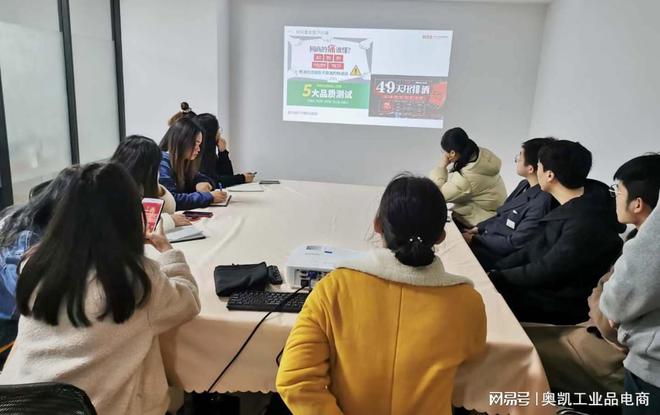 短视频运营培训停止自嗨式宣传！客户爱看的视频长这样！(图1)