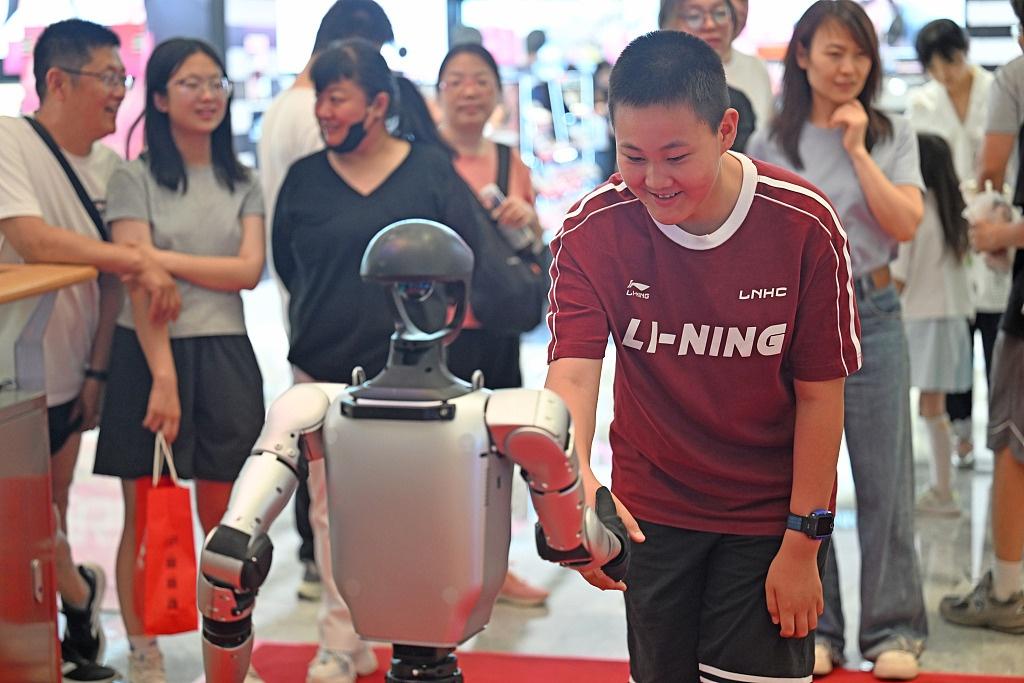 央广财评AI应用开启“人工智能+消费”新蓝海(图2)