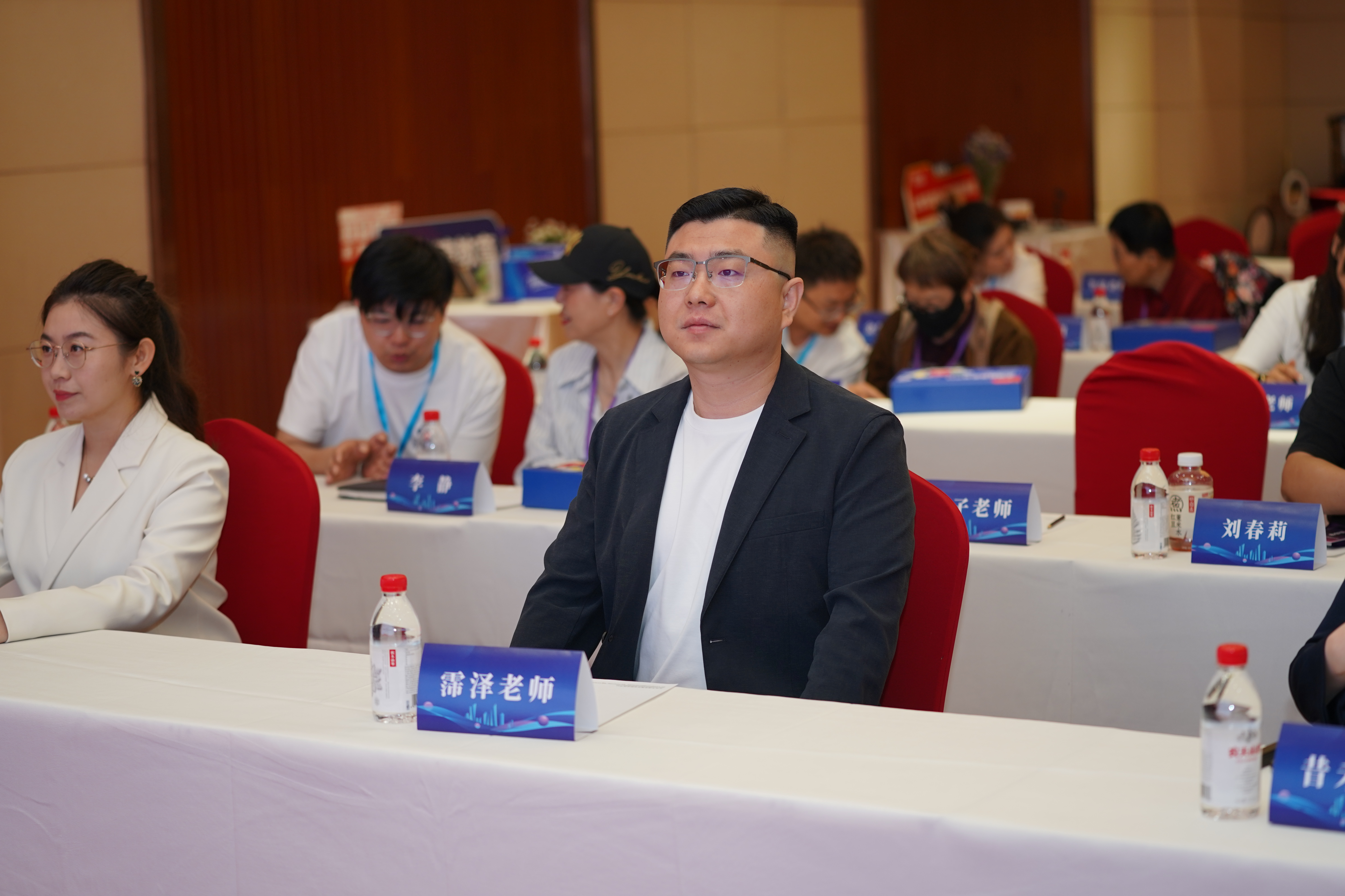 本猿AI数智化研修班：学员拥抱AI体验创作！(图1)