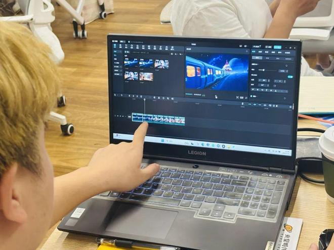 宜宾第一期！“AI+文字视频图片”创作实战小班课圆满结课！