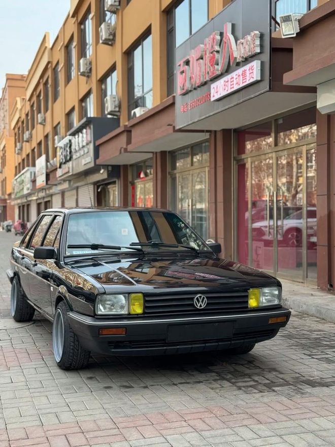 老款黑普桑挂“22222”豹子号说当年没故事真没人会信(图3)